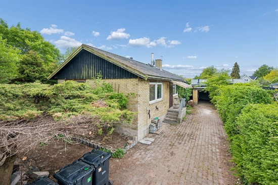 Stationsvej 33 er til salg for kun 1.995.000 kr.: Se de billigste boliger til salg i Ølstykke her