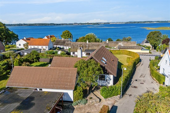 Top 6 over dyreste boliger til salg i Jyllinge. Priser op til 9.495.000 kr