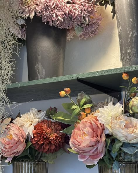 Tulipa Blomster & Havedesign holder flyttesalg med nedsatte priser på evighedsbuketter