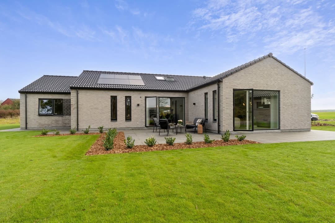 Home Støvring inviterer til åbent hus med prisjustering på nyopført villa