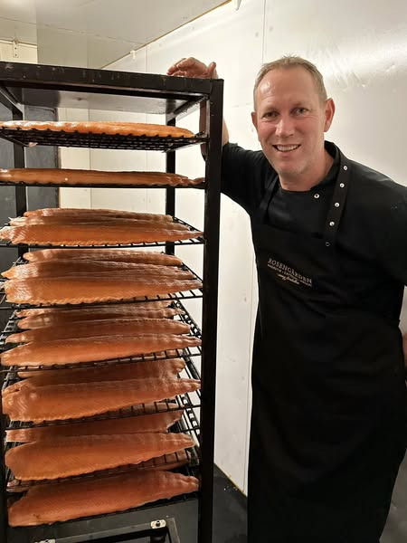 Forudbestil din laks og mere til påsken hos Rosengårdens Gårdbutik