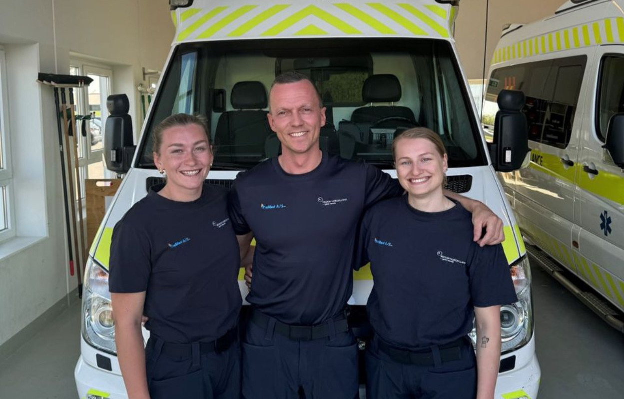 Tre nye ambulancebehandlerelever hos PreMed
