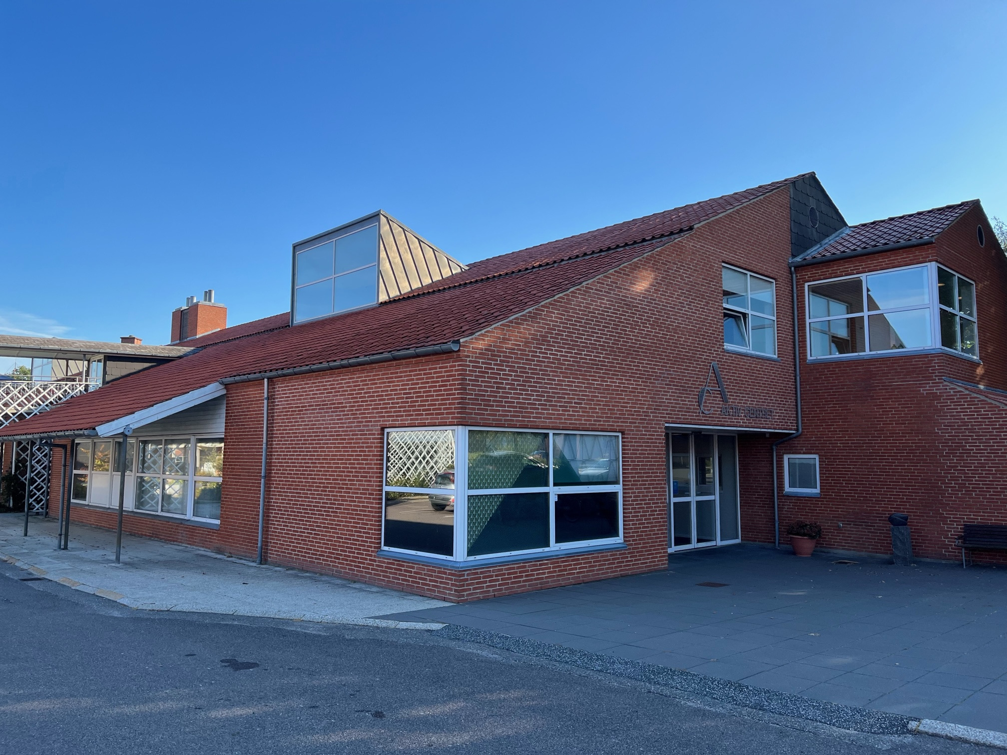 Oplev revyviser gennem 100 år med "Revysangens genklang