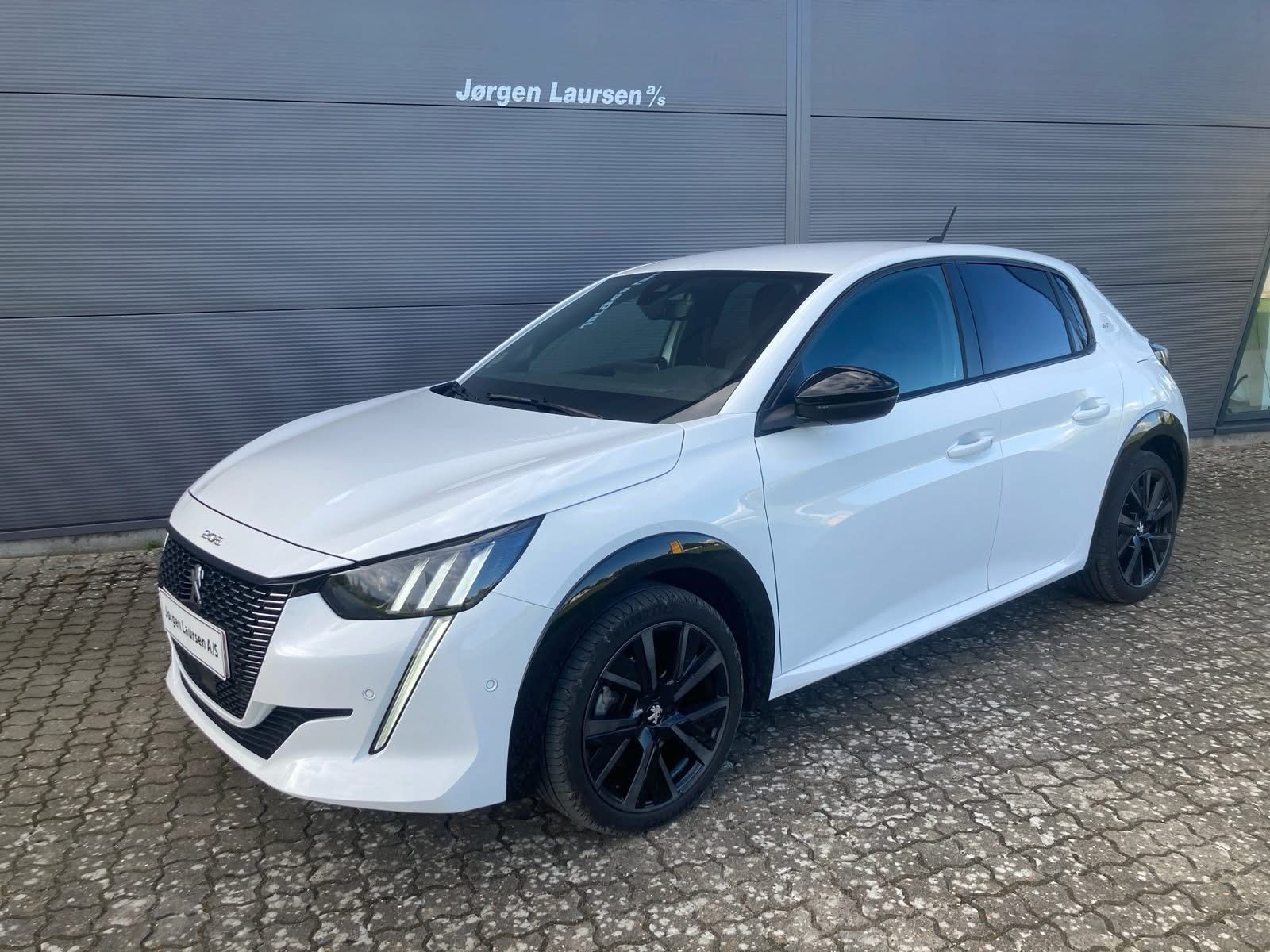 Jørgen Laursen A/S præsenterer topklargjort Peugeot 208 med køreglæde