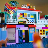 Langeland Bibliotek sætter fokus på bæredygtighed med LEGO-byggeevent