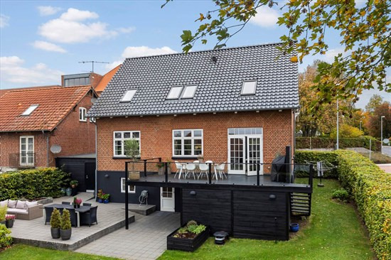 Top 6 over dyreste boliger til salg i Hammel. Priser op til 10.985.000 kr