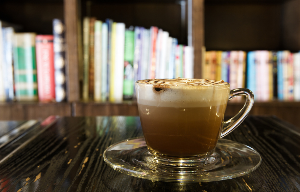 Fredagscafé om klimakrise, kærlighed og poesi