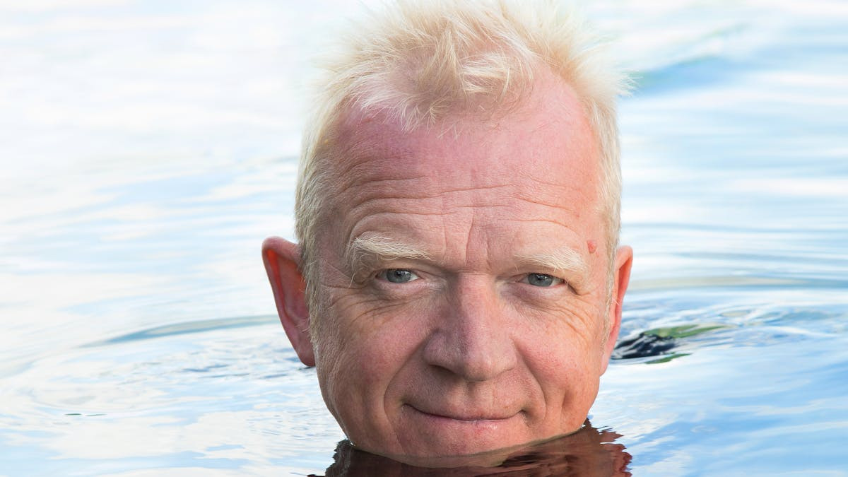 En aften med Carsten Knudsen: Musikalsk rejse og humor i Hadsund