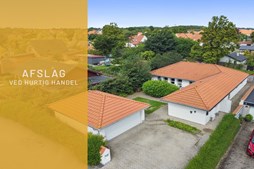Mæglerhuset Sæby tilbyder prisafslag ved hurtig handel på familievenlig villa i Sæby