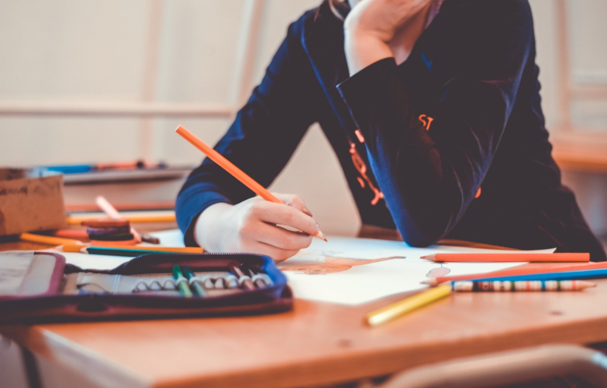 Positive erfaringer med karakterfri hverdag i aarhusianske skoler