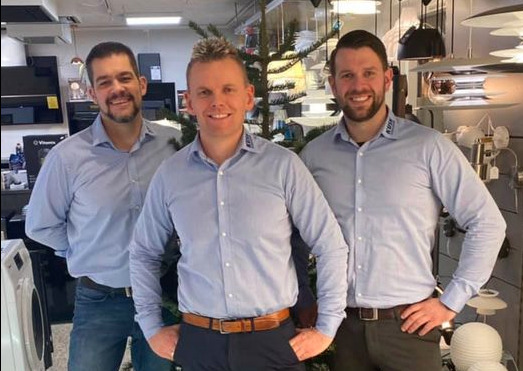 Kusk Hvidevarer: Hvor hårde hvidevarer og hjemlige drømme mødes i Kjellerup