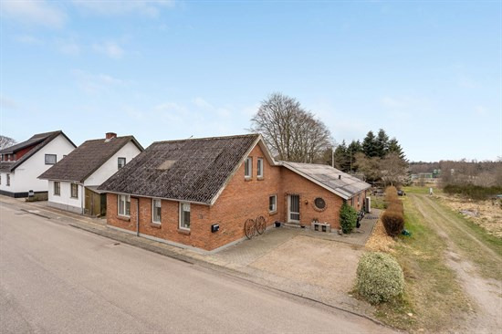 Højallé 6 er til salg for kun 350.000 kr.: Se de billigste boliger til salg i Tarm her