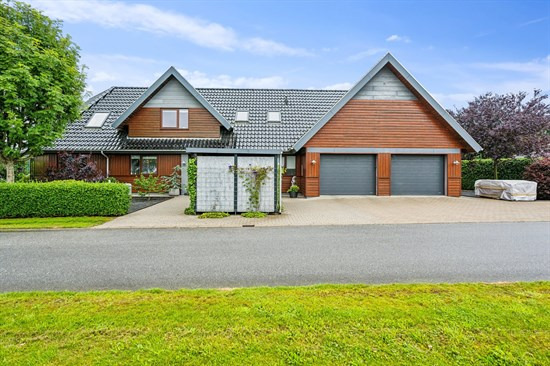 Top 6 over dyreste boliger til salg i Sindal. Priser op til 9.500.000 kr