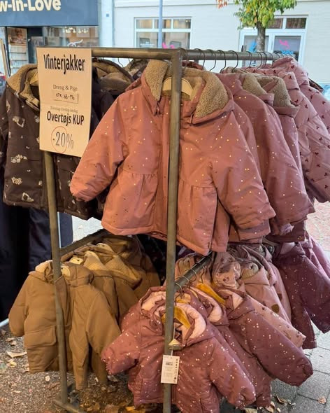 Børneshoppen Brønderslev giver 20% rabat på alt overtøj torsdag til lørdag