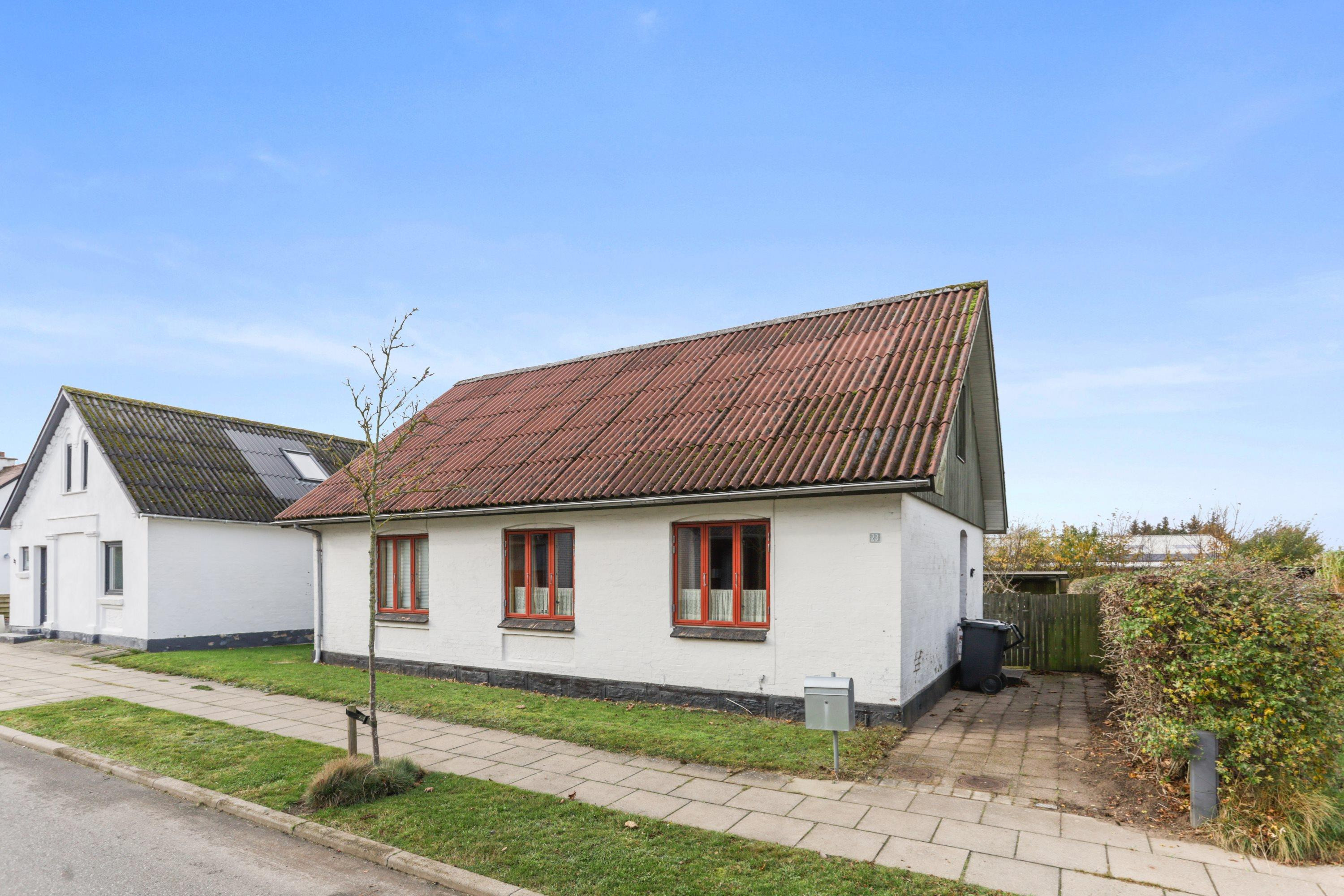 Til salg hos Mæglerhuset Vestkysten I/S: Byhus med mange muligheder i hyggelige Ingstrup