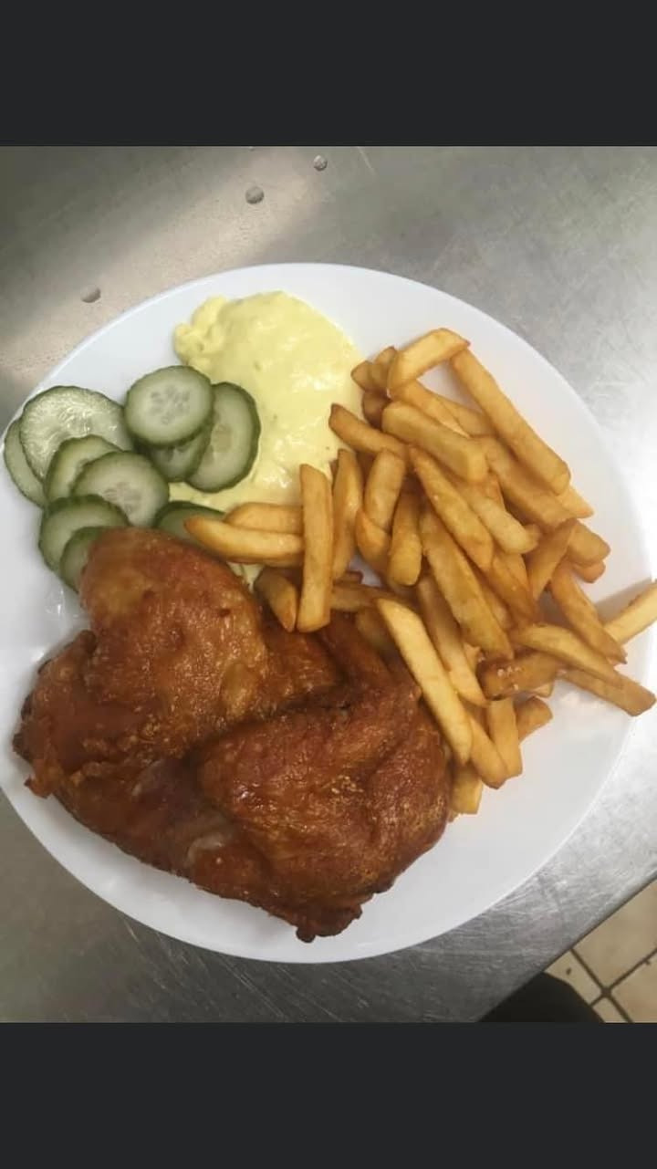 Havnens Fisk Øster Hurup tilbyder fredagstilbud på grillkylling med tilbehør