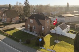 Netop kommet til salg: Nystedvej 32 en af Sakskøbings dyreste adresser