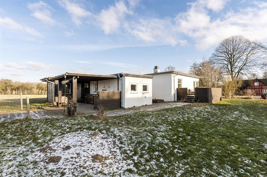 Urlev Kirkevej 12 og 1 anden boliger er kommet til salg denne uge i Hedensted - se boligerne her.