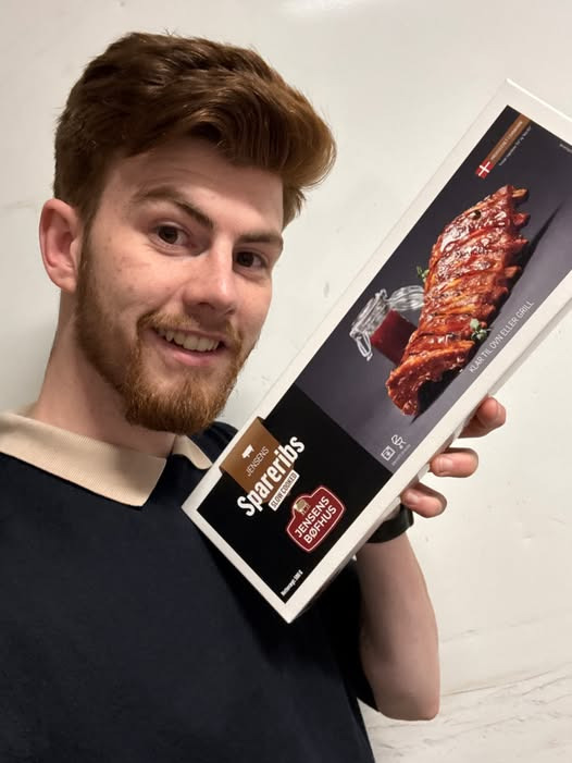 SPAR Valsgård sælger slow cooked spareribs til 40 kr. pr. pakke