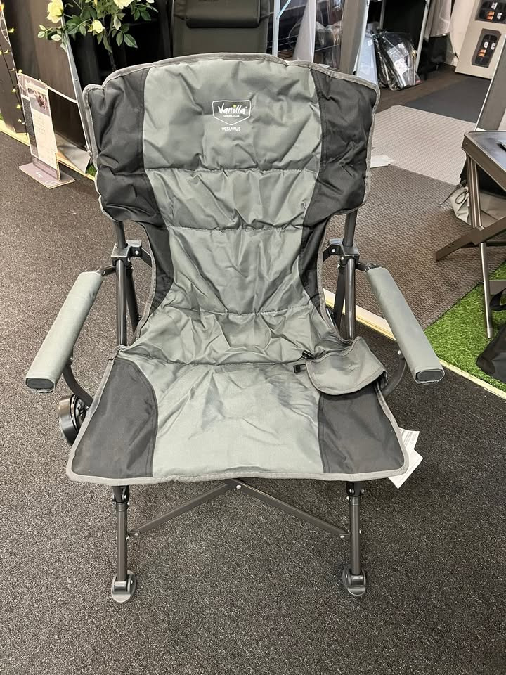 Br&#xF8;nderslev Caravan &amp; Trailer Center pr&#xE6;senterer varmestol til campingentusiaster