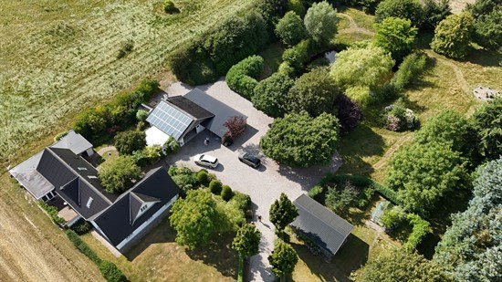 Hovedvejen 18 og 1 anden boliger er kommet til salg denne uge i Ringe - se boligerne her.