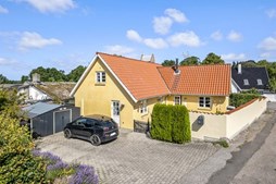 Torupvejen 148 og 1 anden boliger er kommet til salg denne uge i Hundested - se boligerne her.