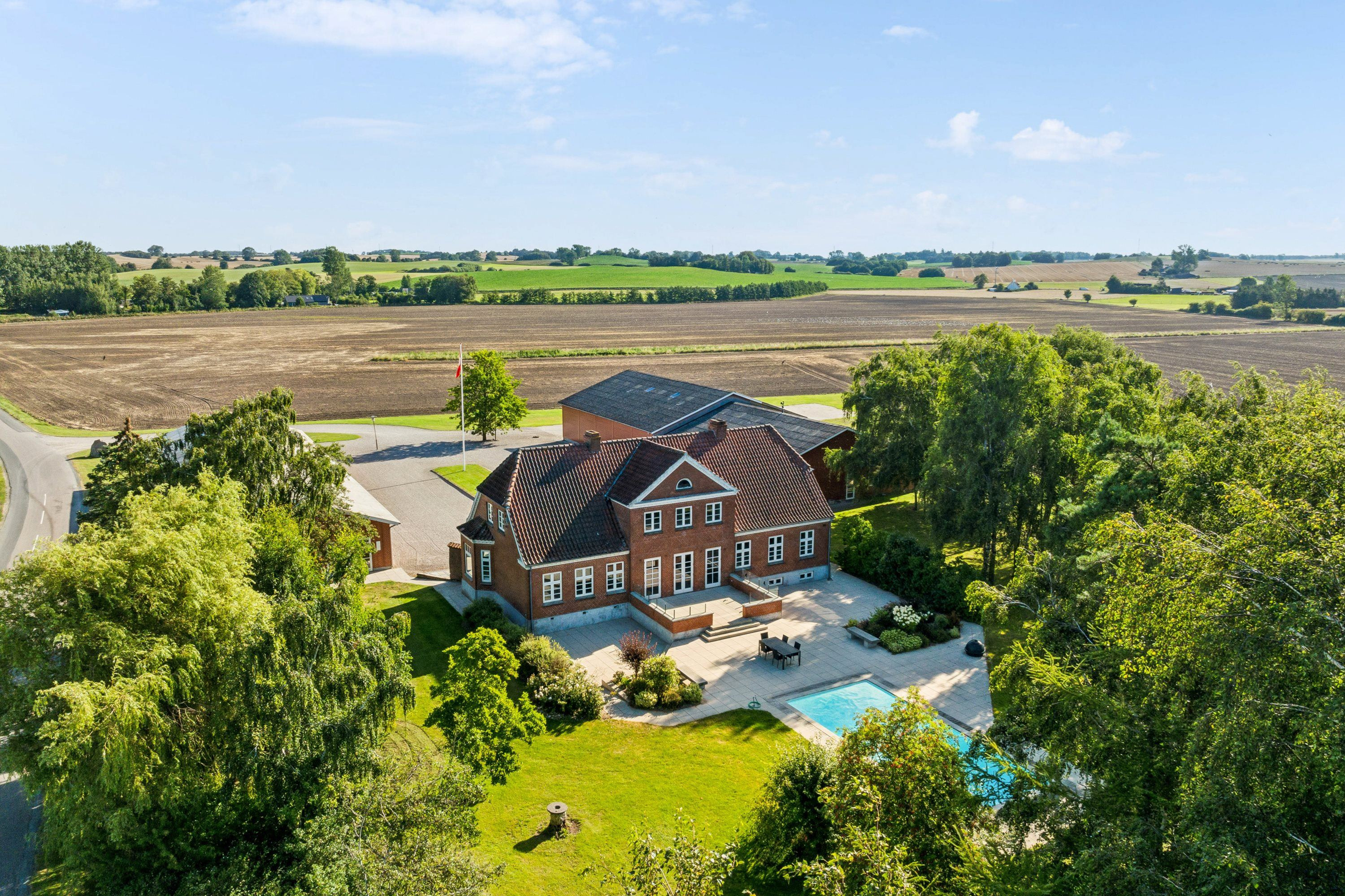 En ren boligdrøm på 232 m² til 4,4  mio. kroner er nu komme til salg i Lundby: Se hvor de dyreste boliger til salg i Lundby er