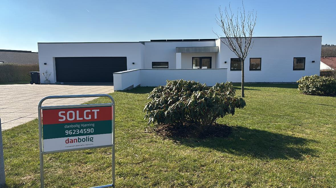 Danbolig Hjørring fejrer forårssalg og sender tillykke til nye husejere