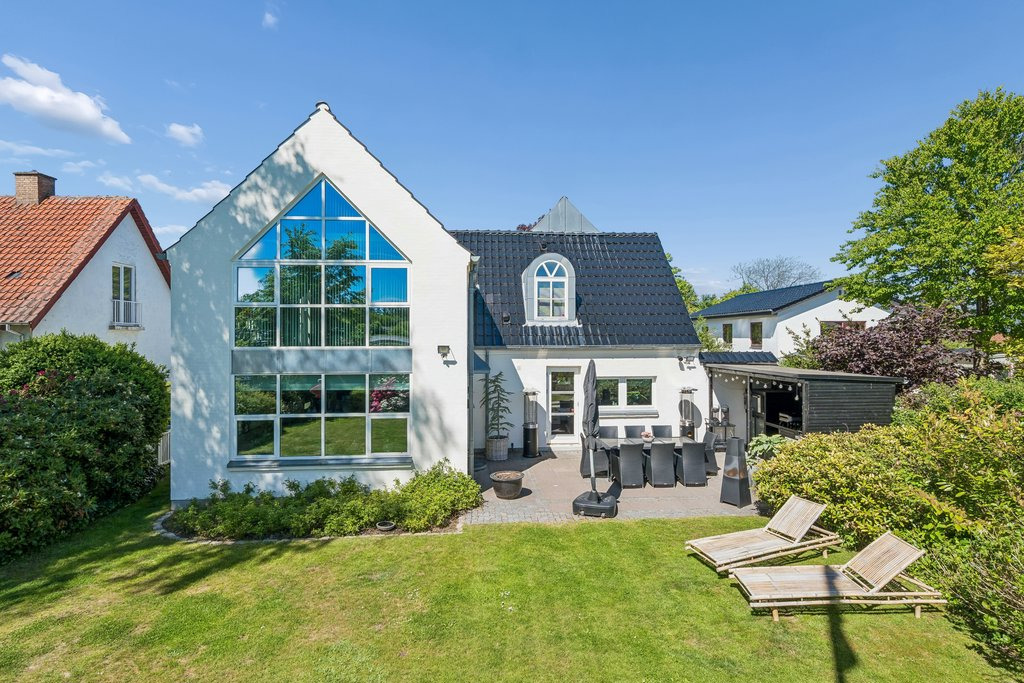 home Hjørring præsenterer arkitektonisk villa på Park Allé