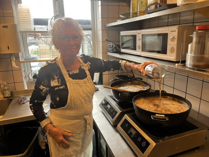 Farmors Cafe byder ølentusiaster velkommen med ølbraiseret oksegryde