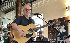 Musikalsk aften med Paul Sølvsten på Jelling Familie Camping