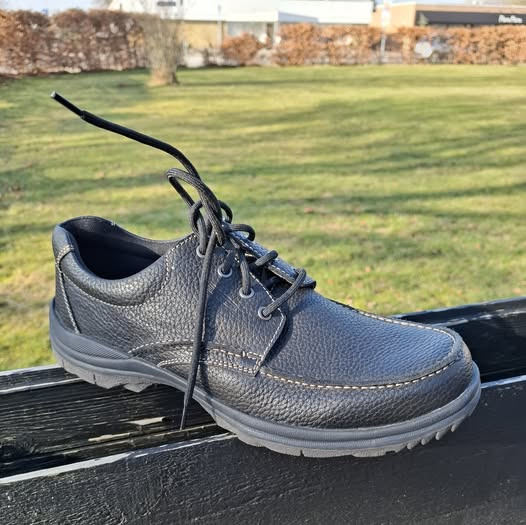 Elling Sko annoncerer stort rabattilbud på Ambré snøresko str. 46