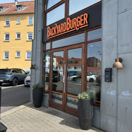 BackyardBurger har sidste åbningsdag i Viborg den 30/6