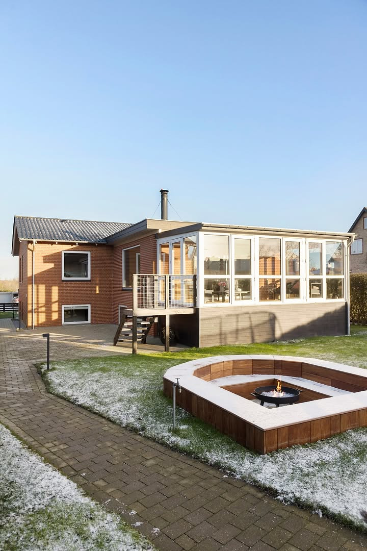 EDC Skive I/S præsenterer moderniseret villa på Vindevej - drømmehjem med 5 værelser klar til nye ejere