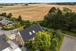 Top 6 over dyreste boliger til salg i Kirke Såby. Priser op til 3.995.000 kr