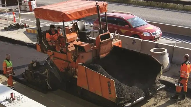 Udbygning af rute 15 på Djursland skal reducere trængsel og styrke væksten