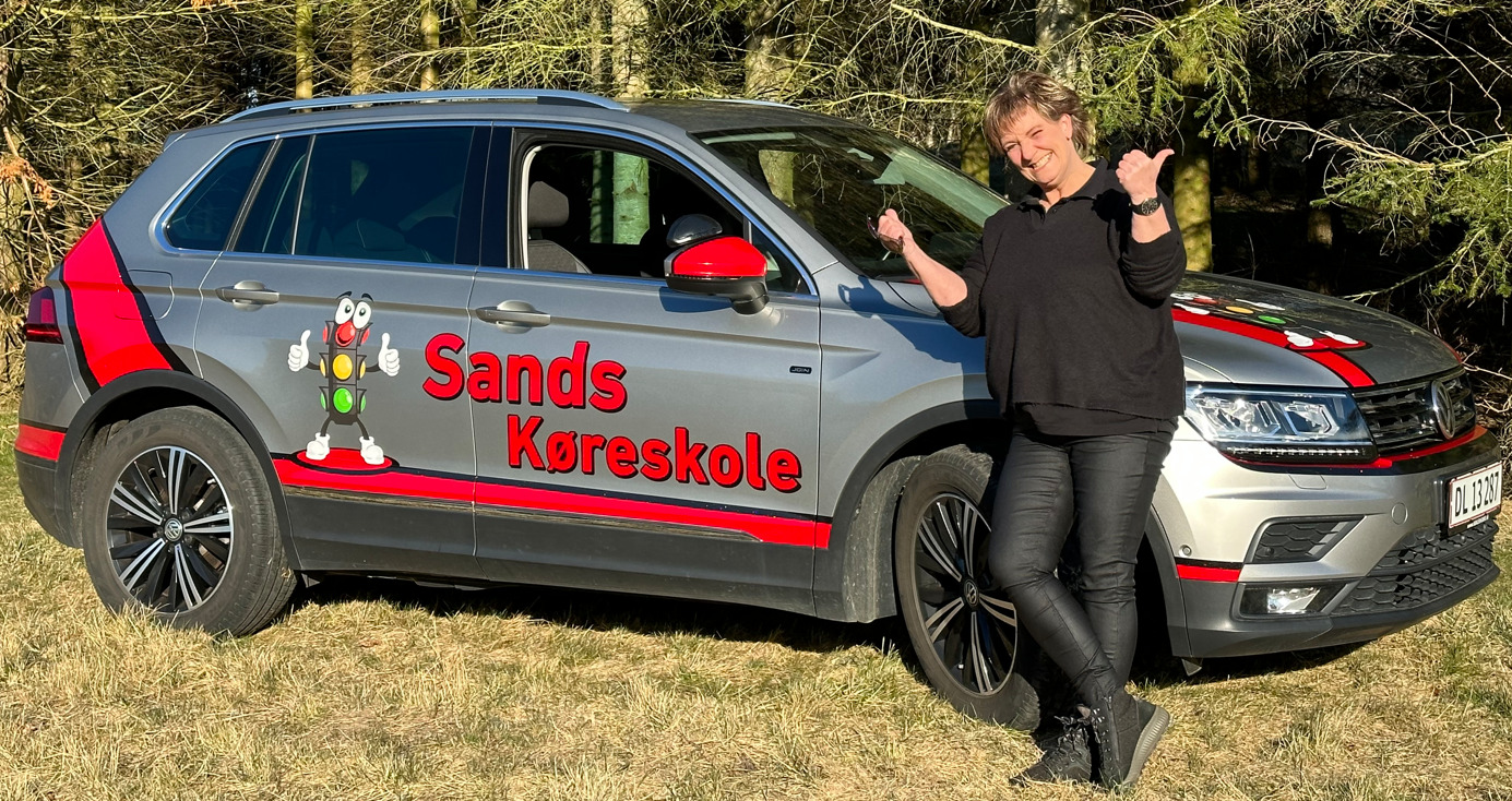 Gør som Sands Køreskole og støt lokalt!