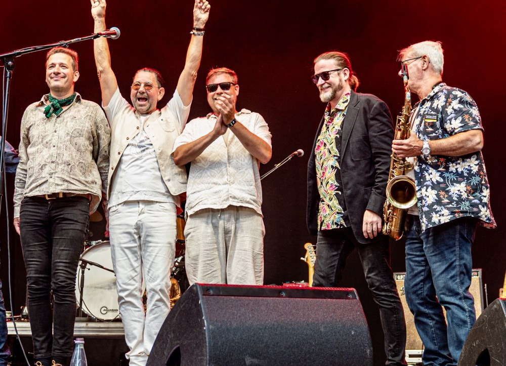 Bluesaften med JB & The Hüggeli på Morzybitten