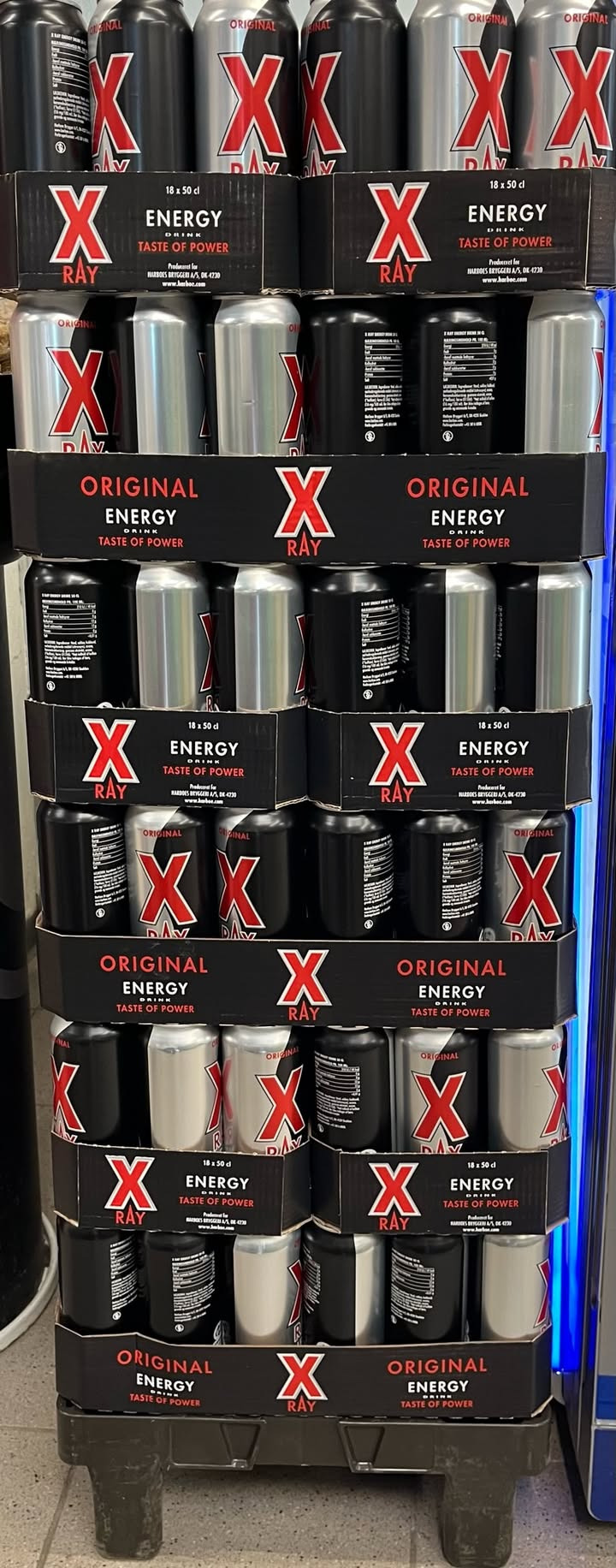 Fredagsbasker hos Spar Fårup: x-ray energidrik tilbud 4 stk for 20 kr