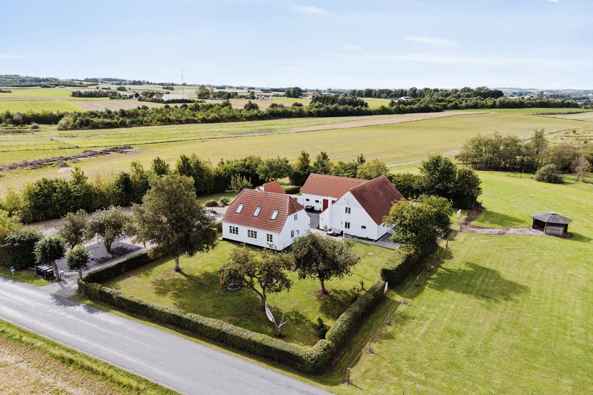 Eksklusiv bolig for 4,5  mio. kroner er netop kommet til salg i Vipperød - Se den og de dyreste boliger her