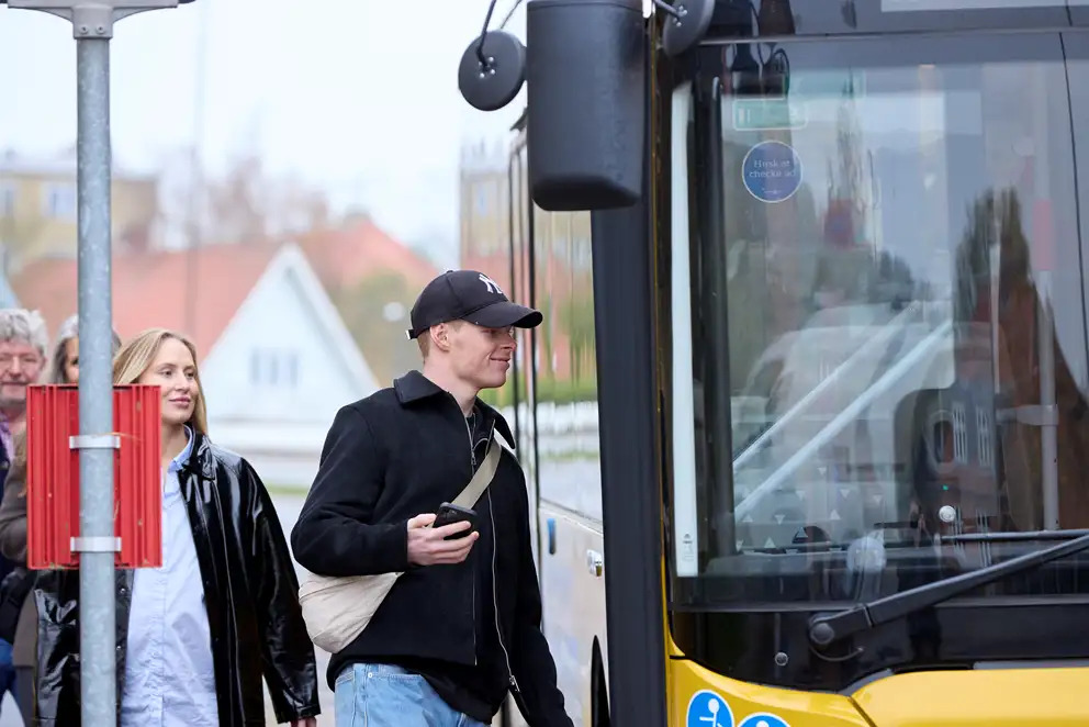 Shuttlebusser gør det nemt at komme til EM-håndbold i Herning