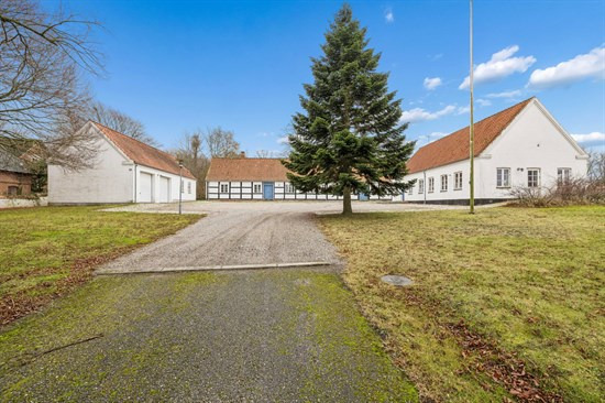 Top 6 over dyreste boliger til salg i Kolind. Priser op til 7.495.000 kr