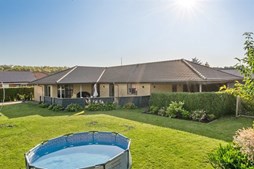 Top 6 over dyreste boliger til salg i Gredstedbro. Priser op til 3.248.000 kr