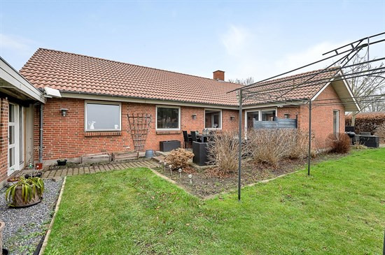 Top 6 over dyreste boliger til salg i Ans By. Priser op til 3.900.000 kr