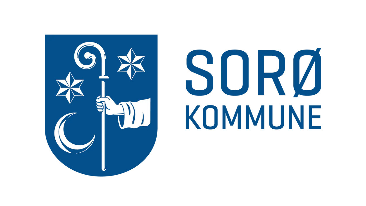 Parkeringsplads ved Sorø Rådhus lukkes midlertidigt for hækkeklipning