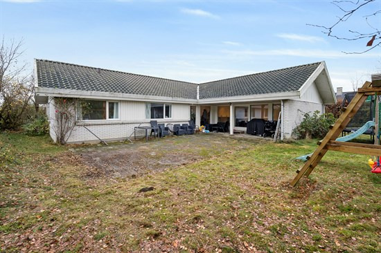 Orchidevej 24 og 3 andre boliger er kommet til salg denne uge i Allerød - se boligerne her.