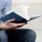 Læsegruppe for alle på Hedensted Bibliotekerne