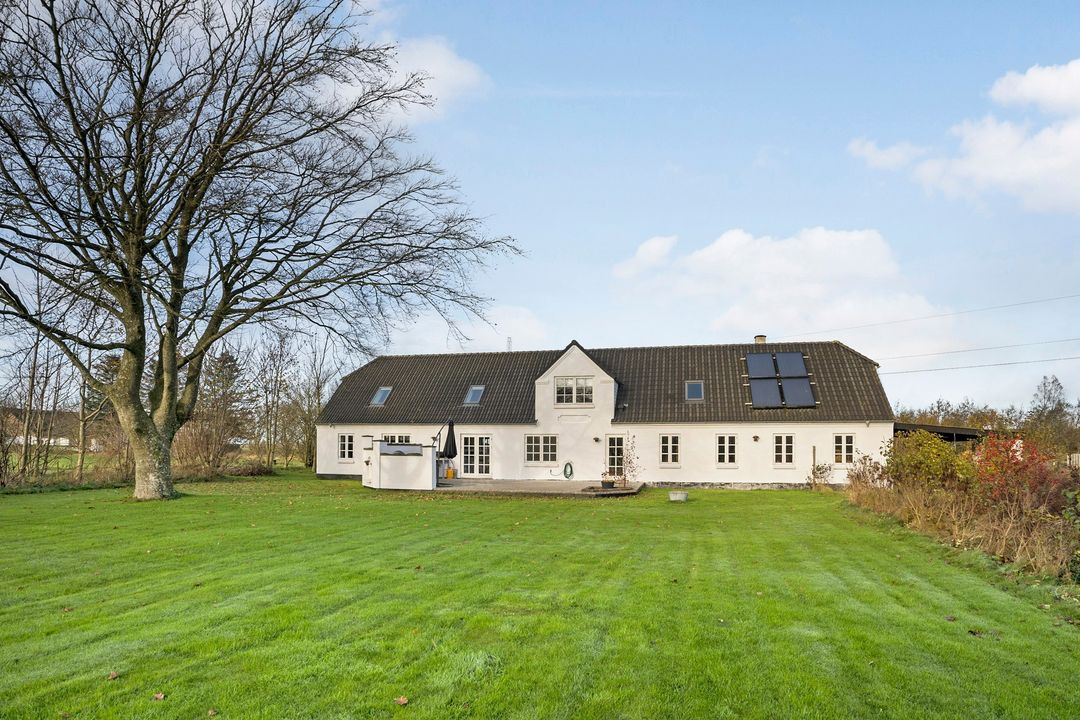 Nyhed fra EDC Fjerritslev: Moderniseret ejendom med masser af muligheder på Drøstrupvej 74