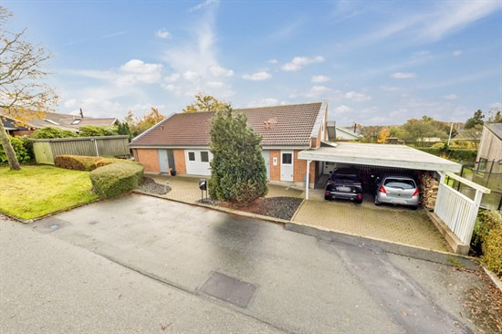 Til salg hos Nybolig Skive I/S: Arkitekttegnet familievilla