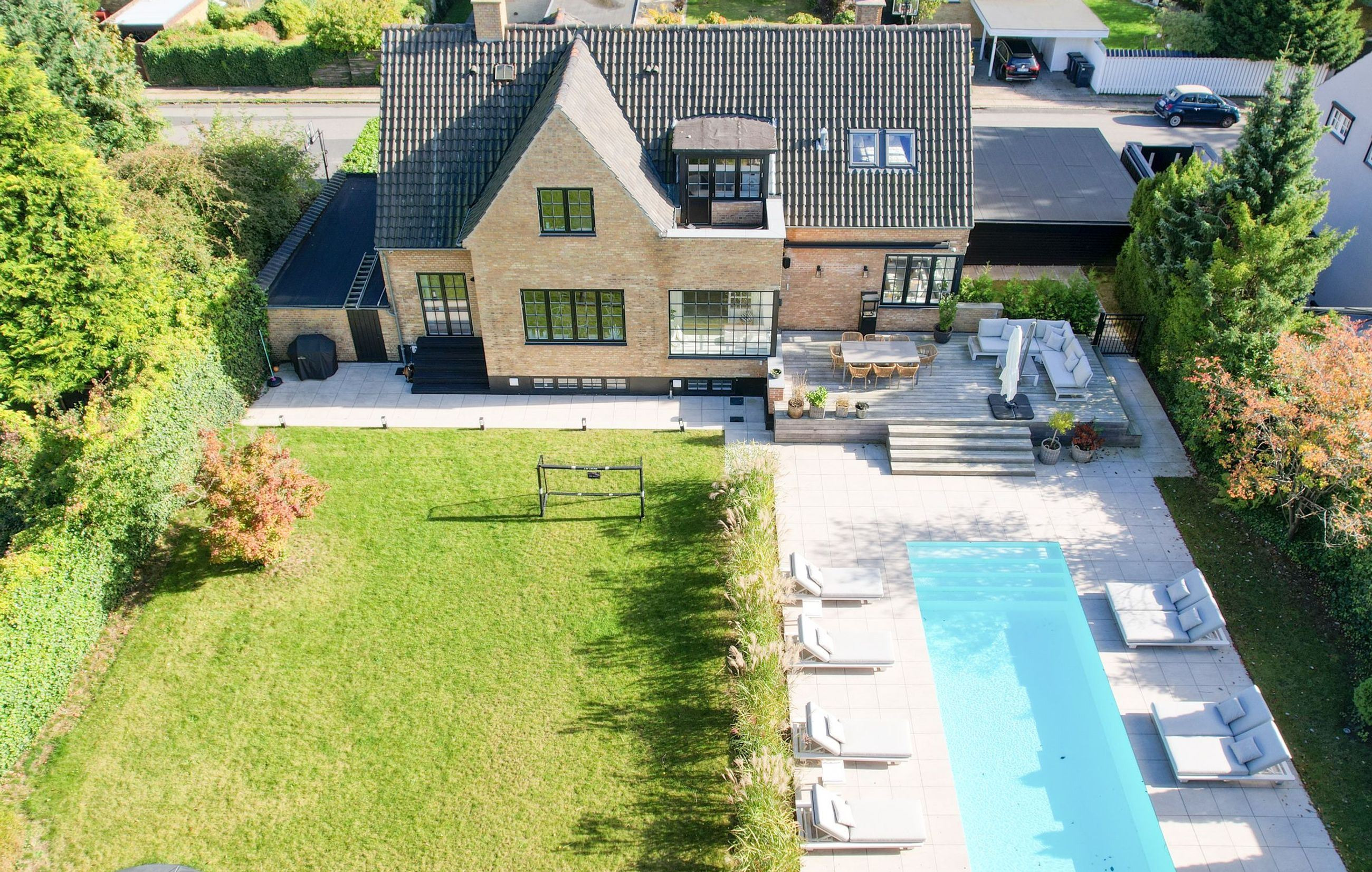 Luksus til salg: Sommervej 27 til 36,5  mio. kroner – Se Charlottenlunds dyreste boliger her